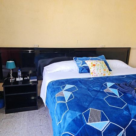 Hotel Kasa Kamelot Las Rosas Quetzaltenango Exterior foto